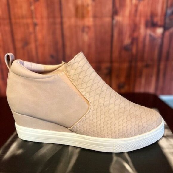 Ccocci Womens Mauve Wedge Sneakers Size 9 Textured Upper With Side Zipper Comfor - Picture 7 of 7